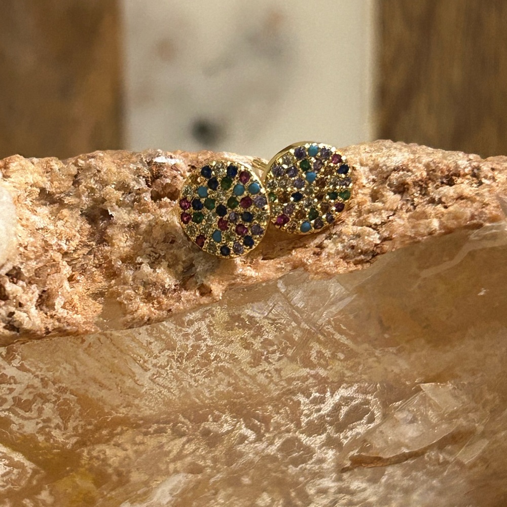 Round chakra studded earrings